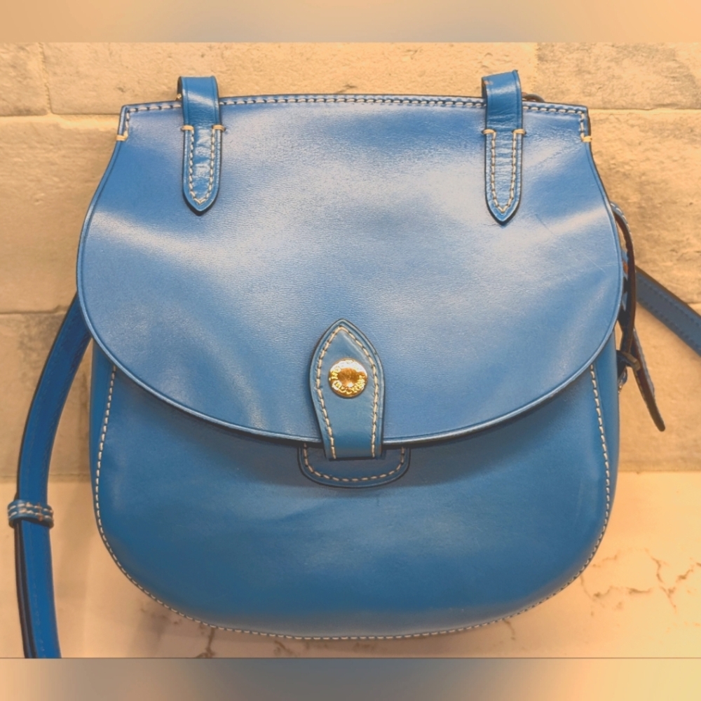 Dooney And Bourke Saddle Bag Crossbody - Good Vintage Condition - 9x9 Inches